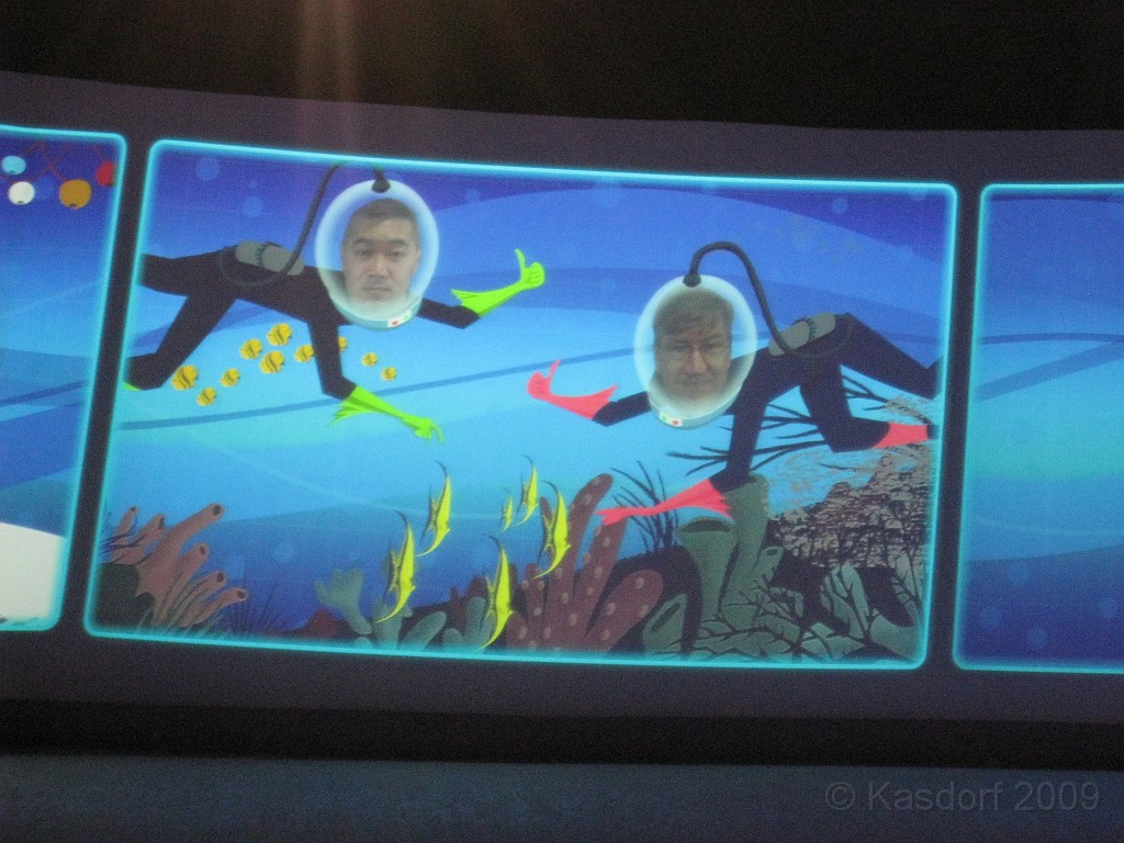 Disney 2010 D3 0330.jpg - January 9-11, 2010 Disney World Florida. Monday, up and ready to roll, took shuttle to Epcot. Caught a couple shows and took a lot of pictures. Finally had to call it a day to get to our plane to go home.